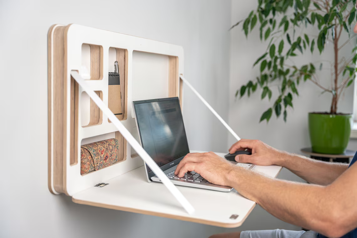 Bureau mural flottant