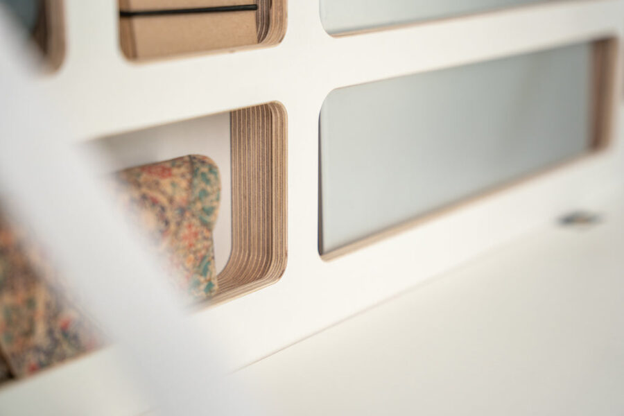 Bureau mural pliable