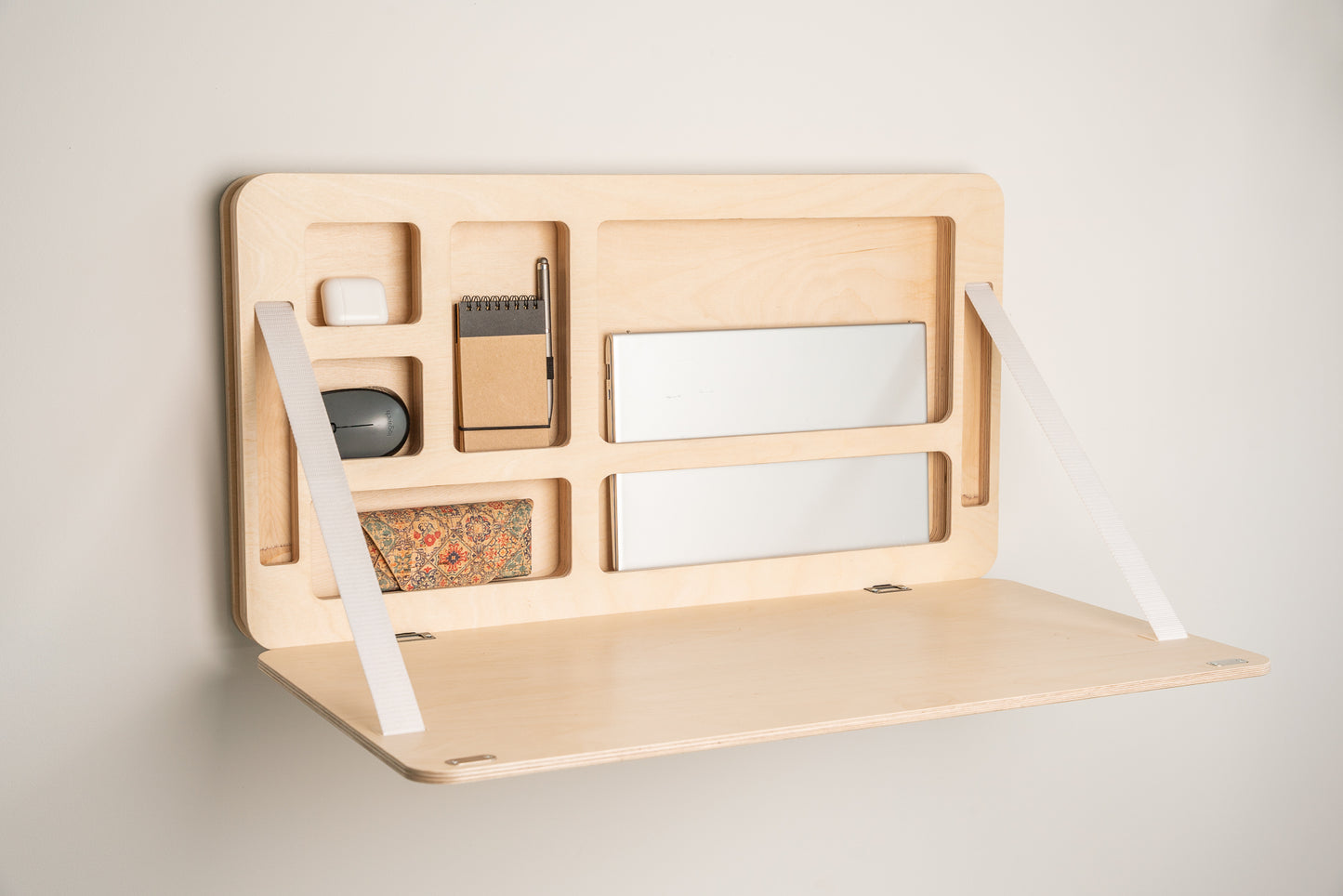 Bureau mural pliable